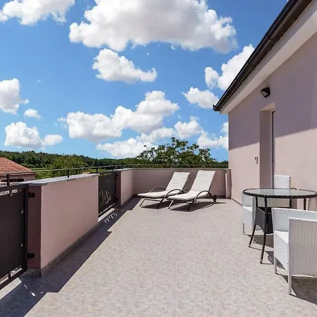 Loki Luxury In Tradition Villa