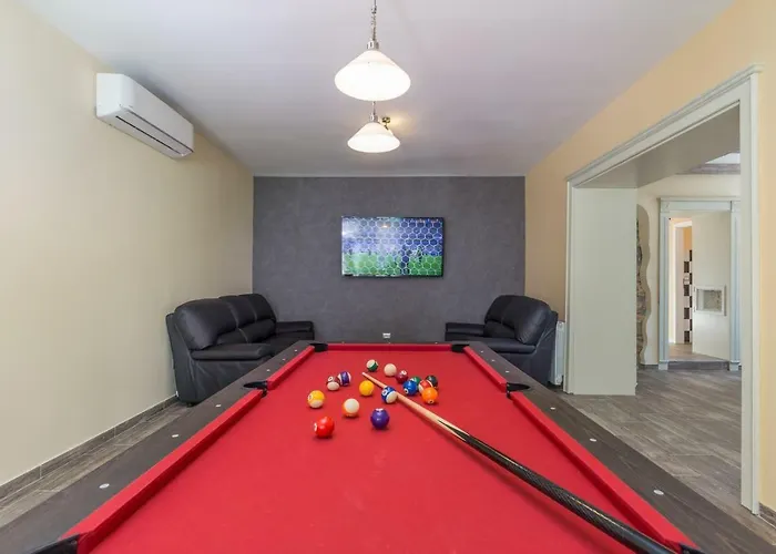 Loki Luxury In Tradition Lasci