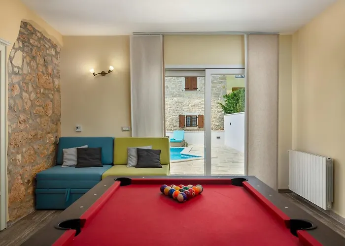 Loki Luxury In Tradition *