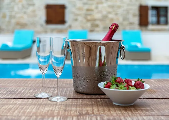 Villa Loki Luxury In Tradition *