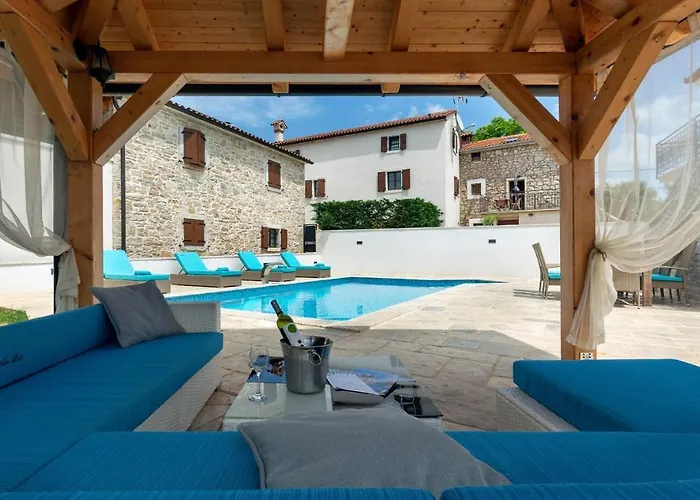 Loki Luxury In Tradition Villa Lasci