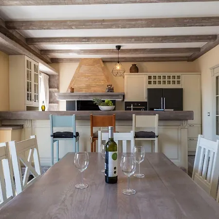 Villa Loki Luxury In Tradition Lasci