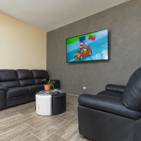 Loki Luxury In Tradition ヴィラ Lašći