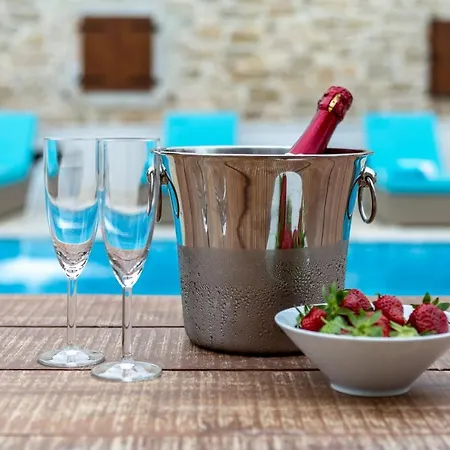 ヴィラ Loki Luxury In Tradition *